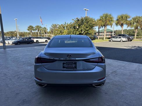 New 2025 Lexus ES 350 w/ Premium Package image 4