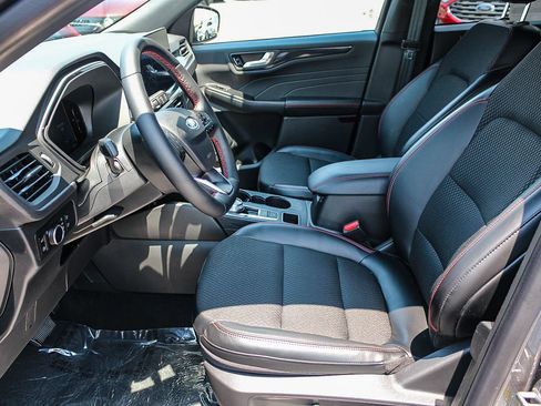 Used 2025 Ford Escape ST-Line w/ Equipment Group 301A image 20