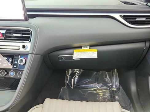 Used 2025 Genesis G70 3.3T Advanced image 38