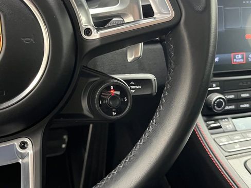 Used 2022 Porsche 718 Boxster GTS image 14