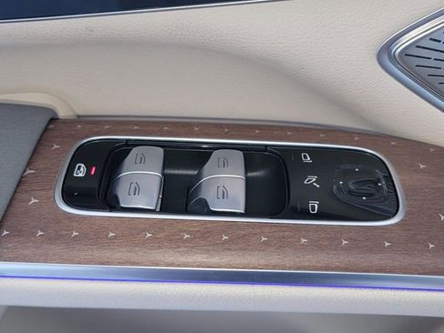 Used 2023 Mercedes-Benz EQS 450+ SUV image 28
