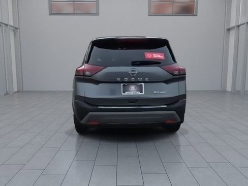 Certified 2022 Nissan Rogue SV image 7