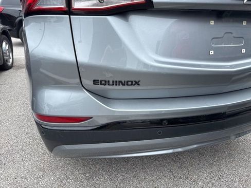Used 2024 Chevrolet Equinox RS FWD image 9