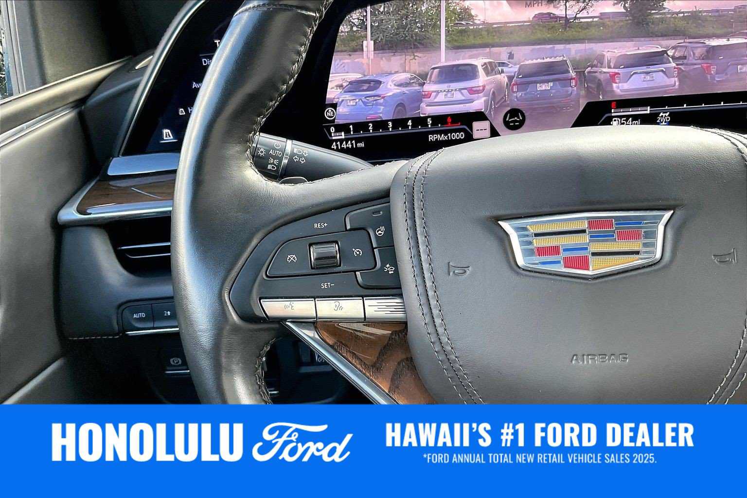 Used 2021 Cadillac Escalade ESV Sport Platinum w/ LPO, ONYX Package AWD/4WD image 24