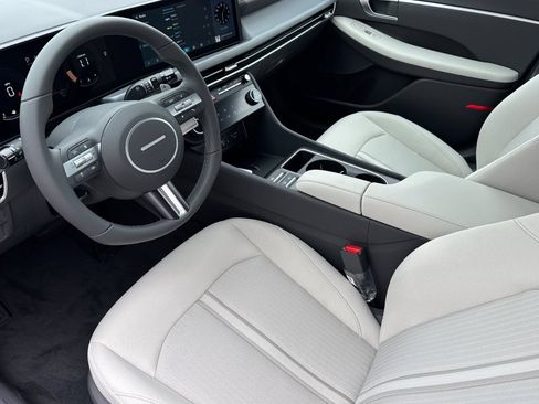 New 2026 Hyundai Sonata SEL FWD image 11