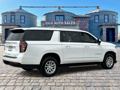 Used 2021 Chevrolet Suburban LT RWD image 5