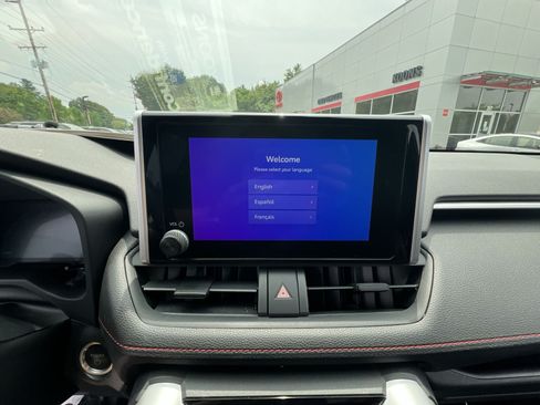 Used 2024 Toyota RAV4 SE w/ Weather & Moonroof Package AWD/4WD image 18