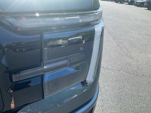 New 2026 Ford F150 Lariat w/ Equipment Group 501A Mid AWD/4WD image 9