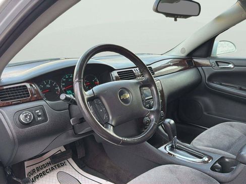 Used 2014 Chevrolet Impala LT w/ LT Sunroof Package FWD image 11