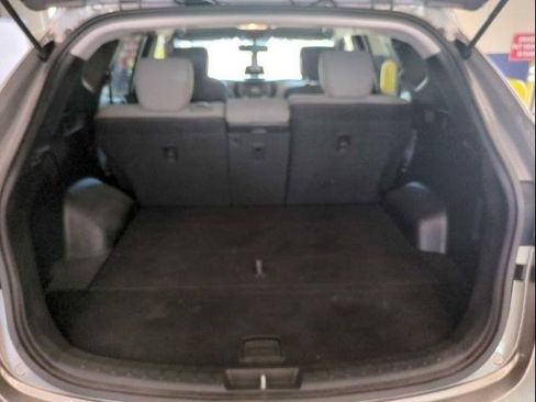 Used 2018 Hyundai Santa Fe Sport image 9