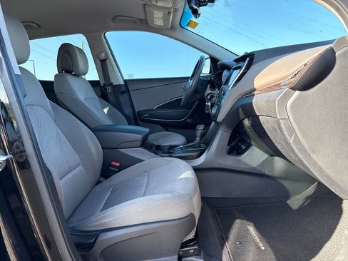 Used 2017 Hyundai Santa Fe Sport FWD image 10