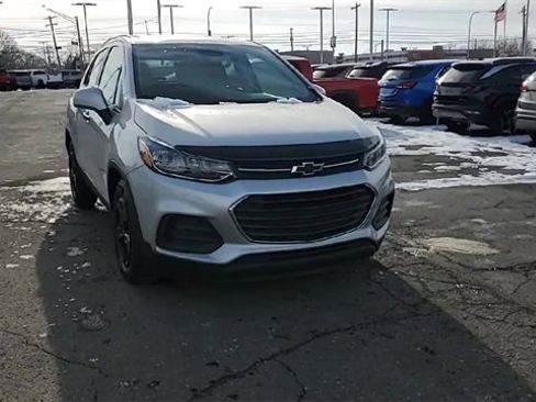 Certified 2020 Chevrolet Trax LS w/ Tint and Cruise Package image 2