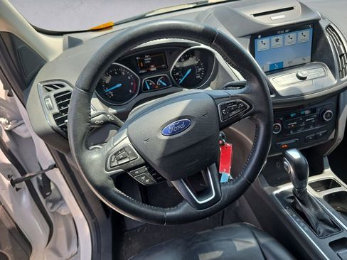 Used 2018 Ford Escape SEL FWD image 12