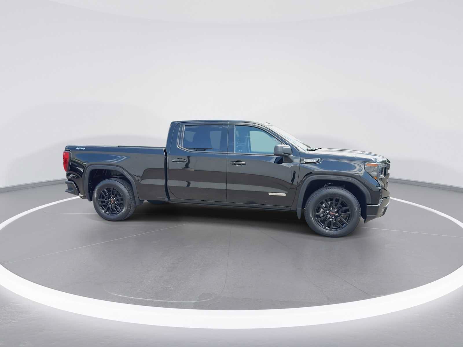Used 2024 GMC Sierra 1500 Elevation AWD/4WD image 9