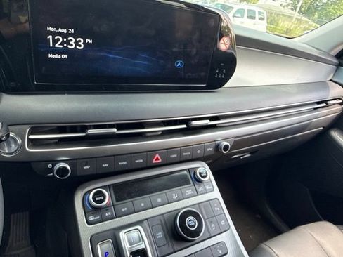 Used 2025 Hyundai Palisade SEL FWD image 17