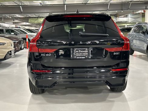 Used 2025 Volvo XC60 B5 Plus image 3