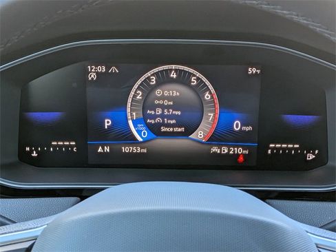 Certified 2025 Volkswagen Jetta Sport image 34