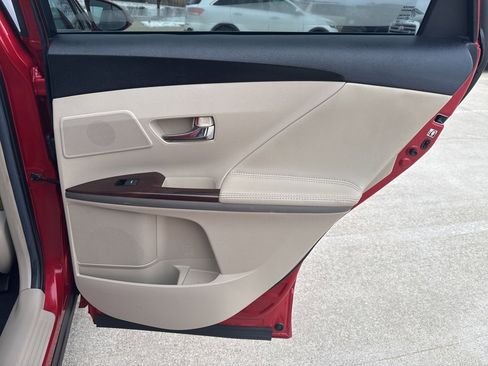 Used 2014 Toyota Venza Limited image 20