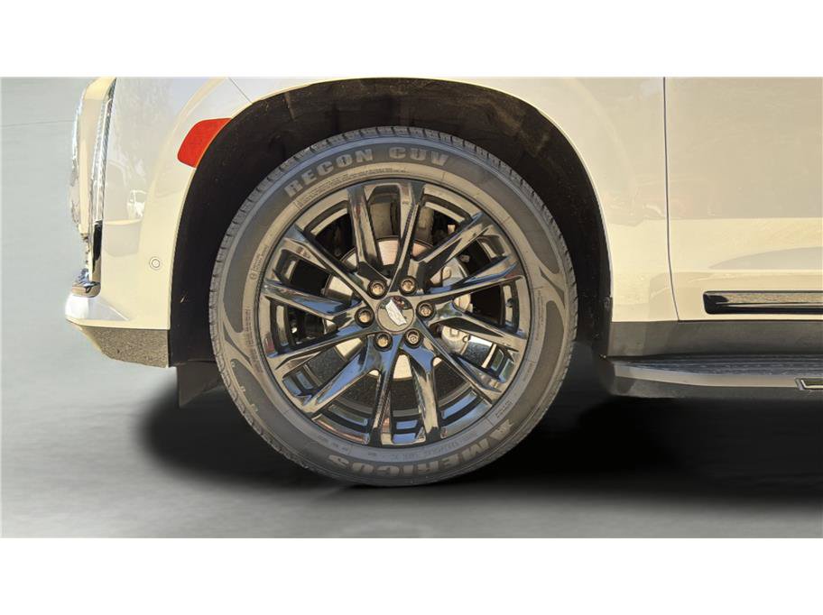 Used 2021 Cadillac Escalade ESV Sport w/ Driver Assist Tech Package AWD/4WD image 33
