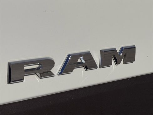 Used 2023 RAM 2500 Limited image 14