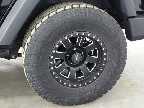 Used 2016 Jeep Wrangler Unlimited Sport image 31