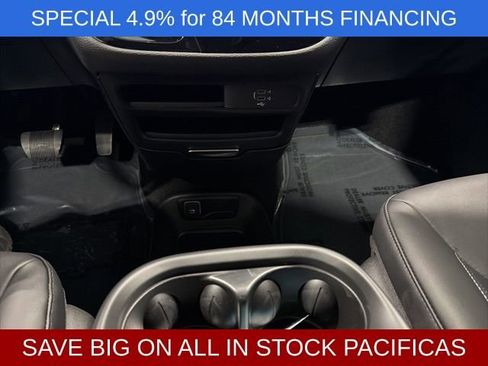 New 2026 Chrysler Pacifica Select w/ S Appearance Package image 19