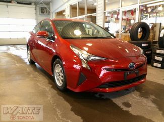 Used 2017 Toyota Prius Three video 1