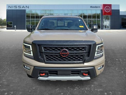 Used 2024 Nissan Titan PRO-4X w/ Pro-4x Convenience Package AWD/4WD image 3