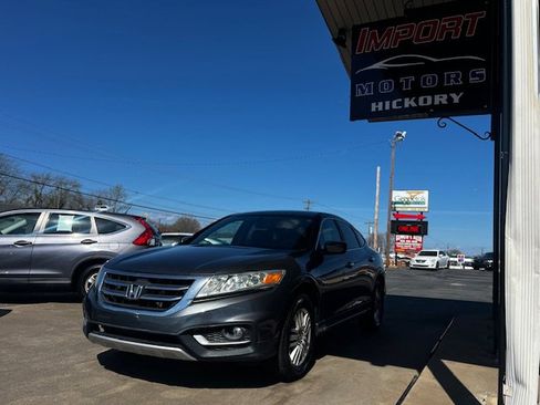 Used 2014 Honda Crosstour EX image 1