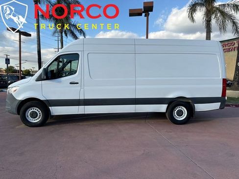 Used 2020 Freightliner Sprinter 2500 image 5