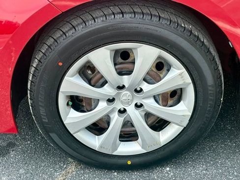 Used 2020 Toyota Corolla LE FWD image 32
