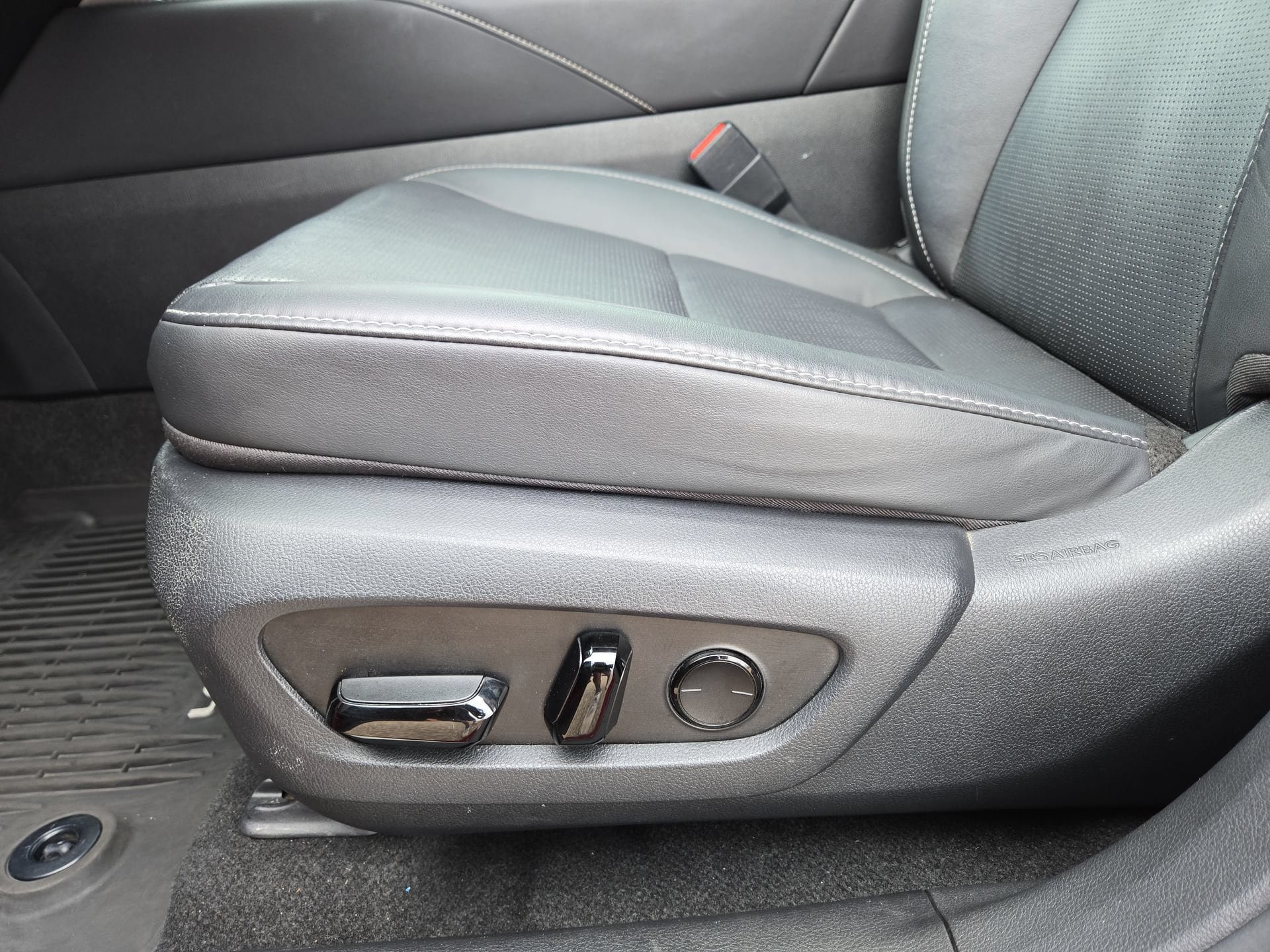 Used 2024 Lexus RX 350 Premium Plus w/ Convenience Package FWD image 17
