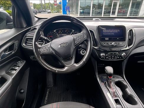 Used 2022 Chevrolet Equinox RS w/ Infotainment Package AWD/4WD image 17