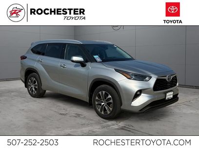 Used 2022 Toyota Highlander XLE