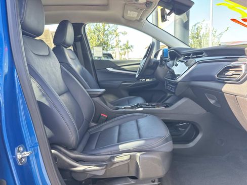 Used 2023 Chevrolet Bolt EUV Premier w/ Sun & Sound Package FWD image 30