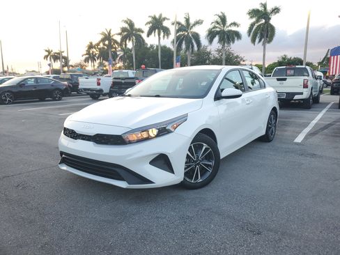 Used 2024 Kia Forte LXS image 31