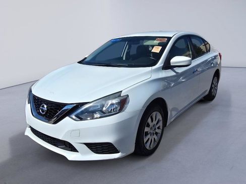 Used 2018 Nissan Sentra S FWD image 1