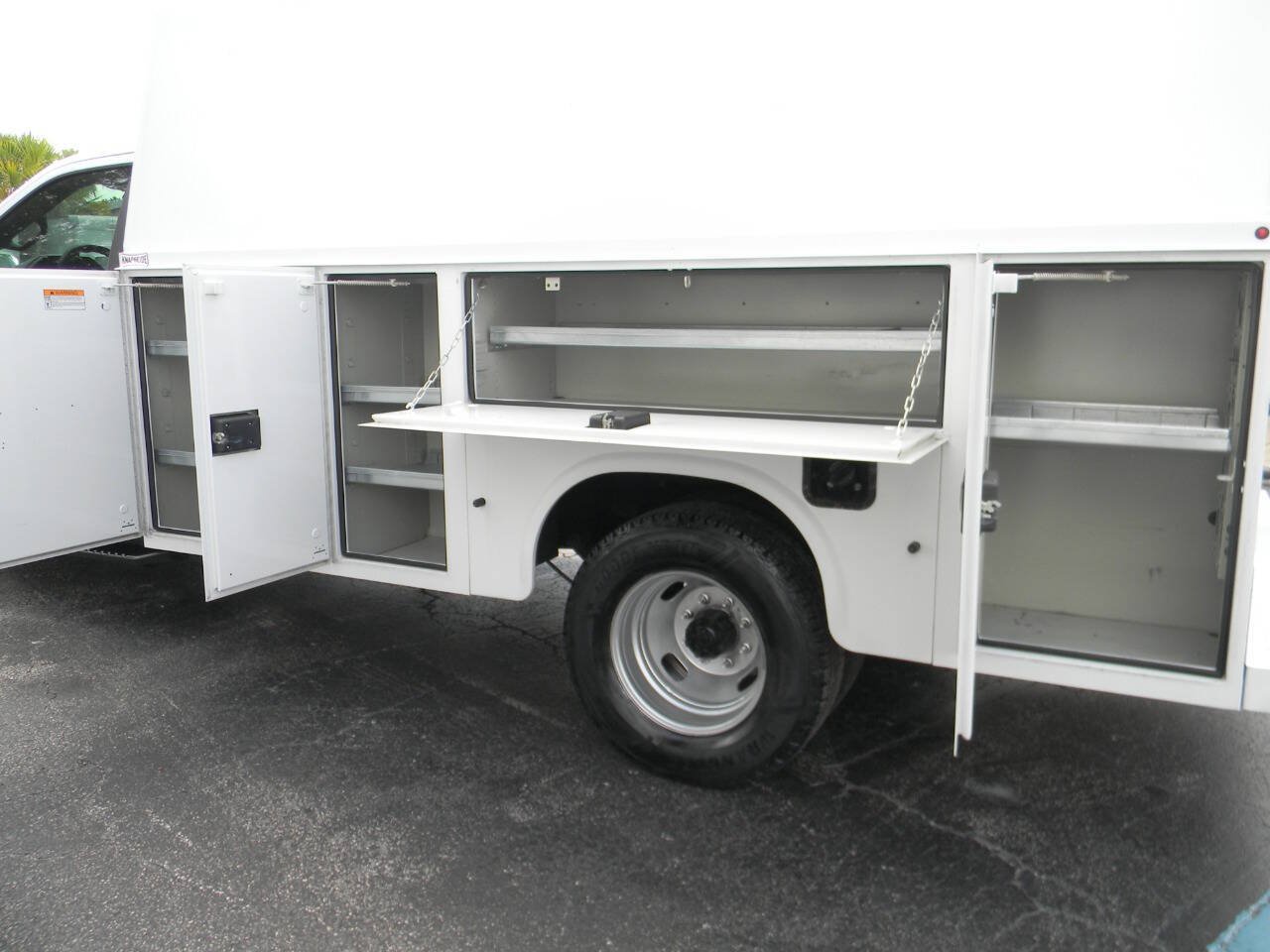 Used 2022 Ford F350 XL w/ Power Equipment Group RWD image 13