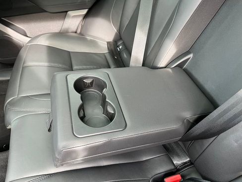 Used 2024 Land Rover Range Rover Velar S image 29