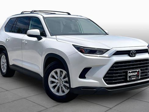 Used 2025 Toyota Grand Highlander AWD Hybrid image 3
