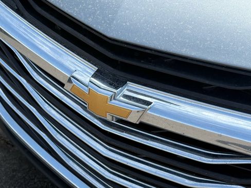Used 2025 Chevrolet Malibu LT FWD image 8