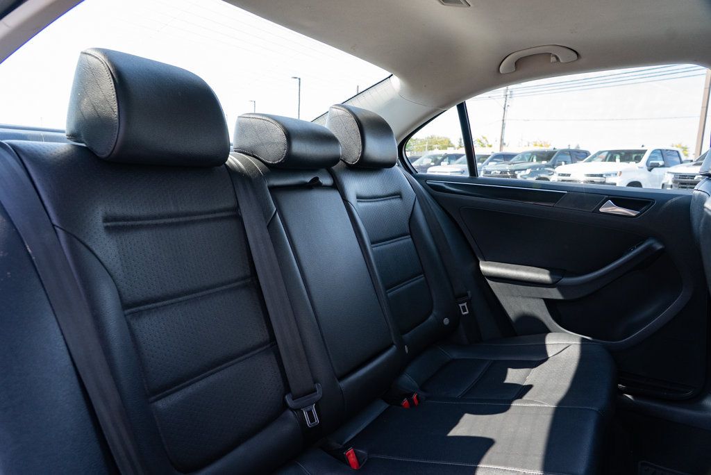 Used 2015 Volkswagen Jetta TDI SEL FWD image 28