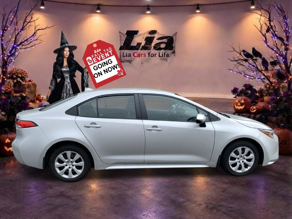 Used 2024 Toyota Corolla LE FWD image 2