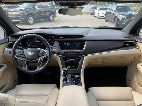 Used 2017 Cadillac XT5 FWD w/ LPO, Wheel Lock Package image 28