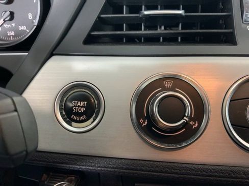 Used 2009 BMW Z4 sDrive30i image 20