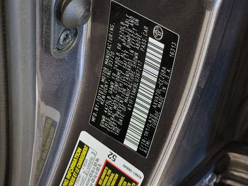 Used 2020 Toyota Camry XLE FWD image 31