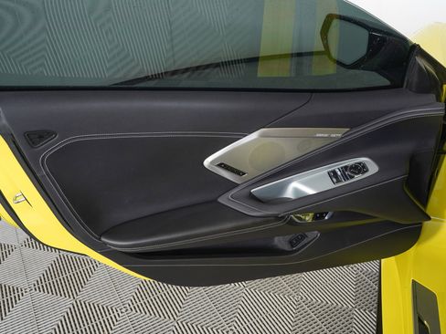 Used 2024 Chevrolet Corvette Stingray Preferred Cpe w/ Z51 Performance Package image 13