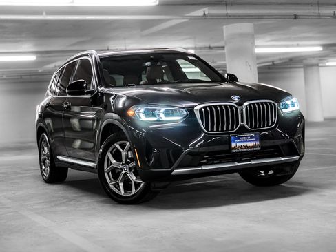 Used 2023 BMW X3 xDrive30i w/ Convenience Package w/ZPA AWD/4WD image 4