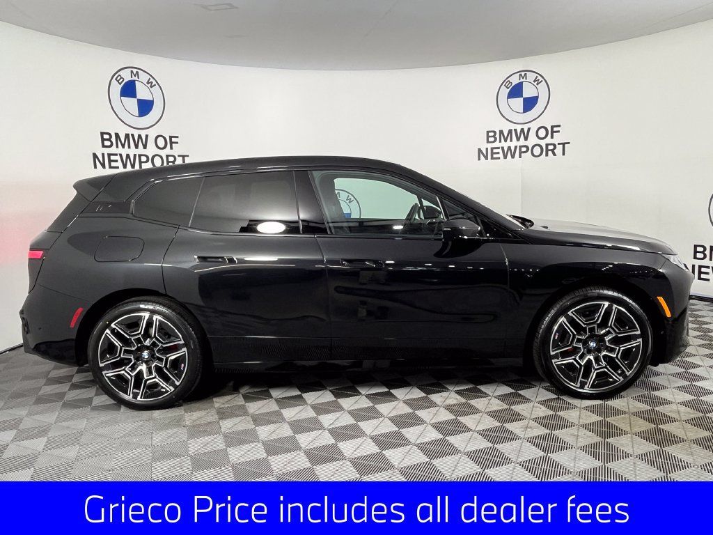 Used 2026 BMW iX xDrive60 w/ M Sport Package AWD/4WD image 11