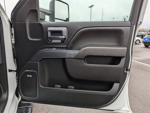 Used 2018 GMC Sierra 3500 SLT image 39